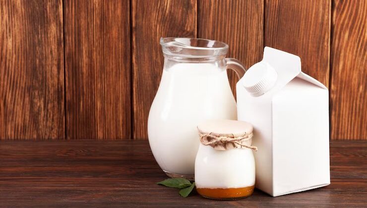 Kefir vs Yogurt: Which One Is Better for Your Gut Health?