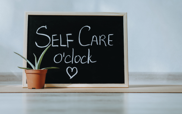 Why Self-Care is Essential for Busy Moms: Prioritizing Your Health