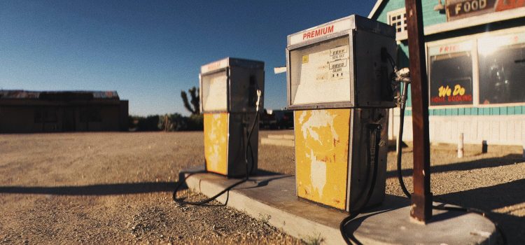 A Win for Environmentalists: California Implements Gas Price Law Despite Oil Industry Pushback