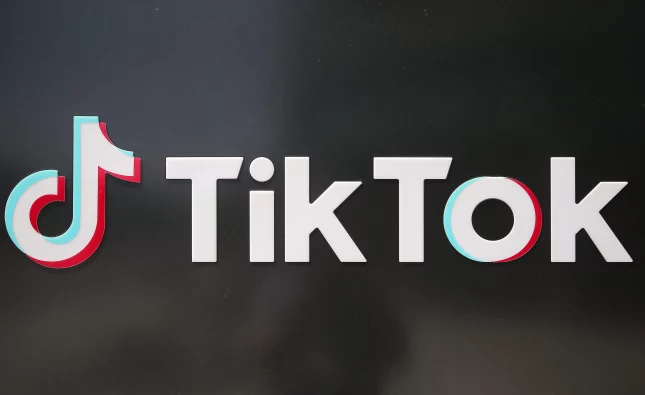 TikTok Chino Latino Restaurant Scene in Manhattan
