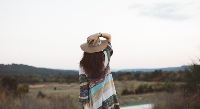How to Keep Your Skin Healthy While on the Go