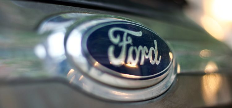 Tuning In Safely: Ford Reintroduces AM Broadcast Radio to Electric Vehicles, Addressing Safety Issues