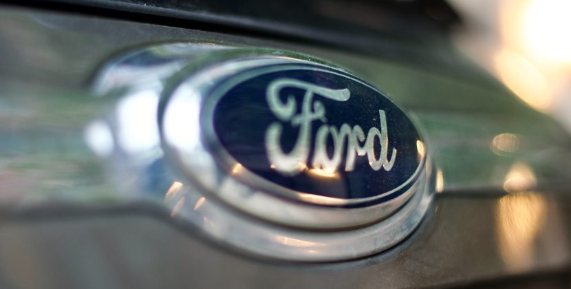 Tuning In Safely: Ford Reintroduces AM Broadcast Radio to Electric Vehicles, Addressing Safety Issues