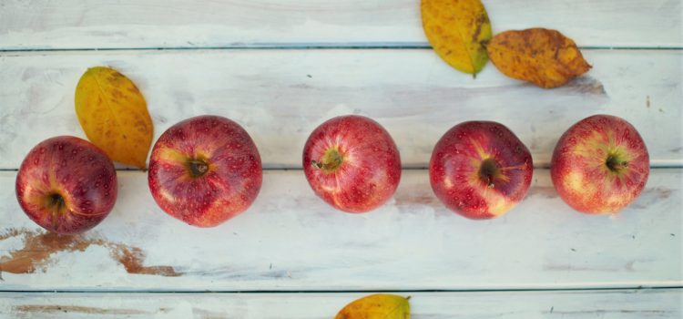 The Ultimate Guide to Fighting Dark Circles with Food