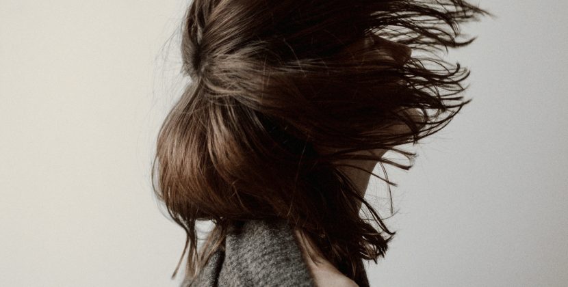 Understanding the Causes of Dry Hair