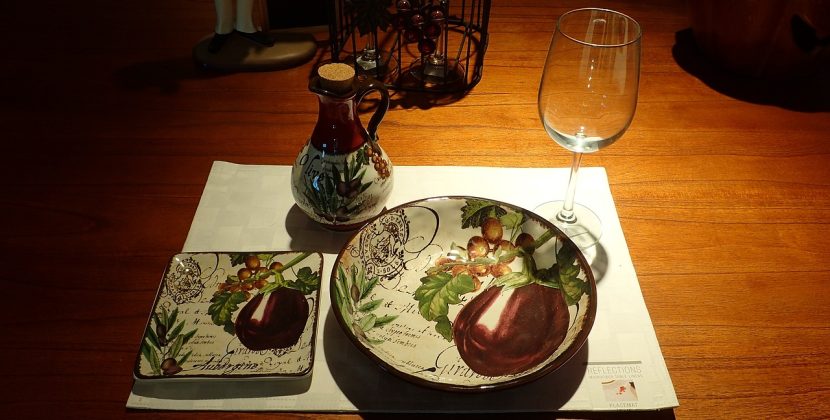 The Art of Culinary Illusion: Embracing the Novelty of Invisible Food!