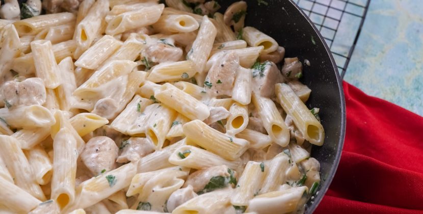 Cheesy Goodness in a Flash: Delight Your Taste Buds with 15-Minute Cheese and Pepper Pasta