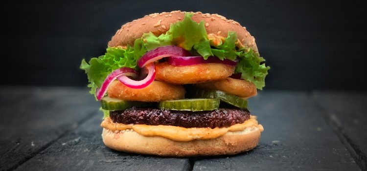 Breaking Boundaries: New Plant-Based Burger Offers Beef-Like Taste and Experience!