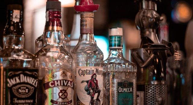 Protecting Yourself Against the Risks of Alcohol Tips for Cutting Back or Quitting Completely