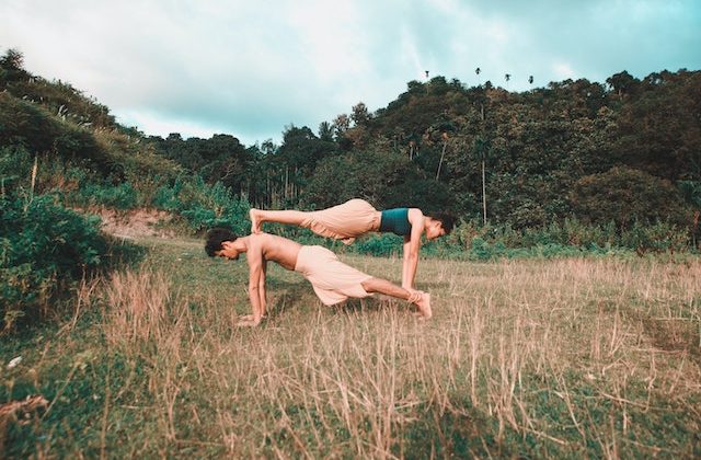 Find Your Zen Together: The Top Couples Yoga Classes to Try