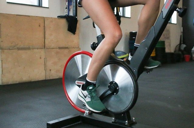 How to Create a Customized Indoor Cycling Routine That Fits Your Schedule