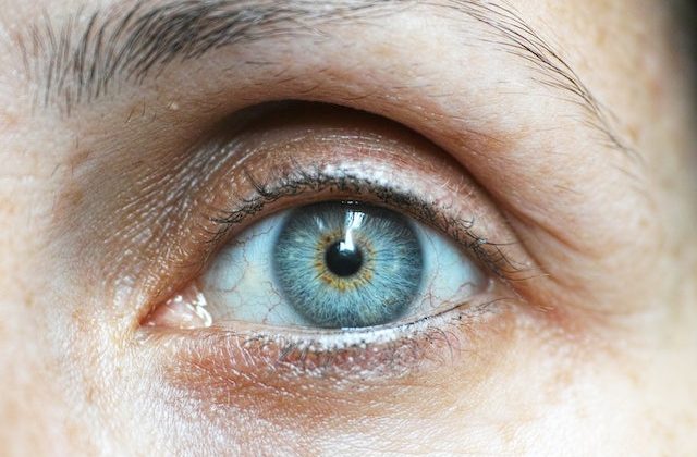 Spotting the Signs When to Seek Medical Attention for an Eye Infection