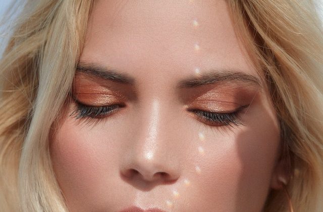 How Hormonal Changes are Contributing to Your Skin Issues in Your 20s