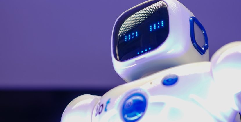 Revolutionizing Online Education: AI Comes to the Aid of the World’s Most Popular Computer Class