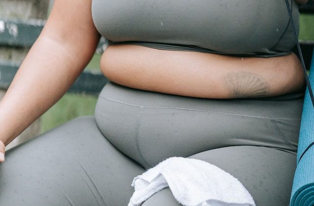 The Truth About Building Muscle and Burning Fat: Debunking Common Myths