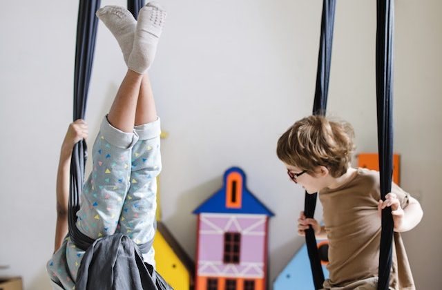 90 American Swings in 7 Days