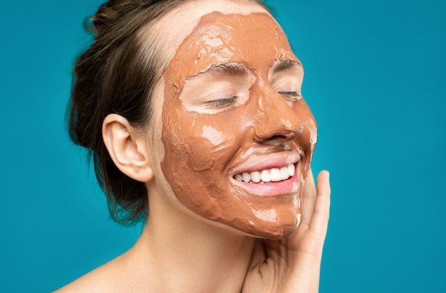 The Ultimate Guide to Applying Your Skin Care: Are You Doing It Wrong?