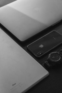 APPLE IPHONE