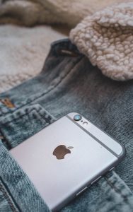 APPLE IPHONE