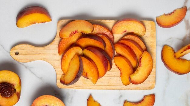 Delicious Peach Crisp Recipe: From Orchard to Table