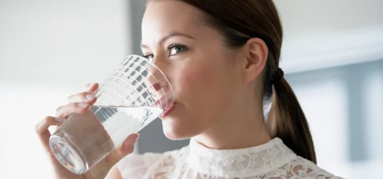 Thirsty for Answers: Optimal Daily Water Intake | Expert Insights