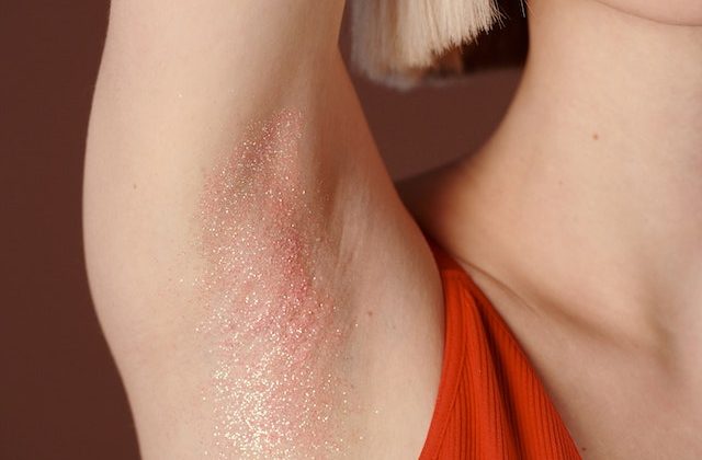Causes of Smelly Underarms: Exploring the Science Behind Odor