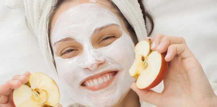 Crunching on Beauty: Could Applying Apple Improve Your Skin?