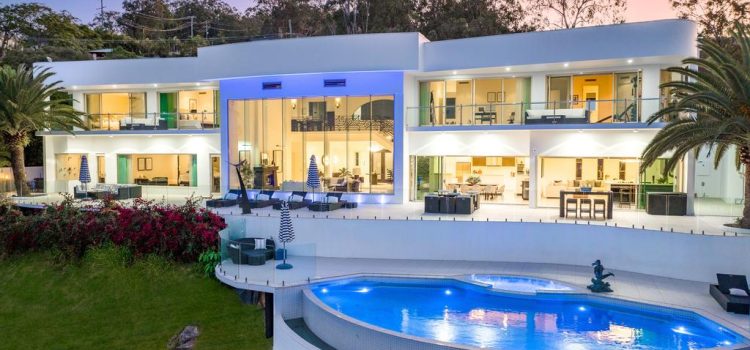 Exclusive Peek Inside Celebrity-Worthy Gold Coast Hideaway