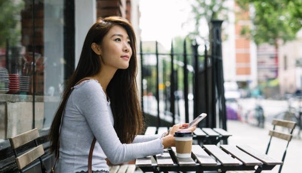 Unveil Your Radiance: A Guide to Your Everyday Makeup Routine