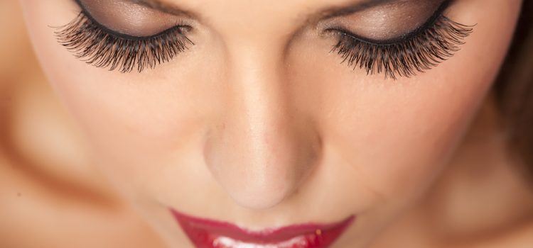 Home Remedies for Fuller Eyelashes