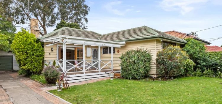 A High(ett) Note in Melbourne Real Estate: Couple’s Seven-Month Search Culminates in a Thrilling Victory at Competitive Auction