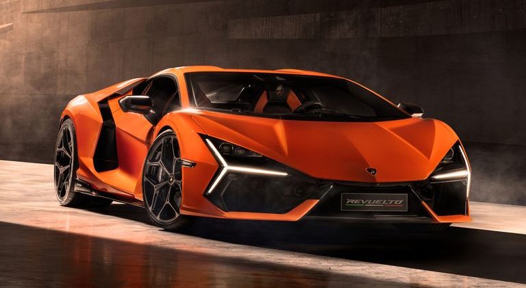 2024 Lamborghini Revuelto