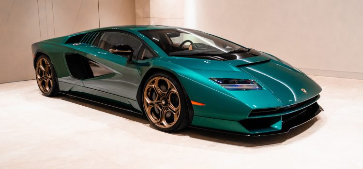 Lamborghini Countach Car: Embodying the Spirit of Automotive Mastery