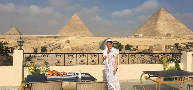 Majestic Stay Cairo Pyramid Hotel Garden Gastronomy