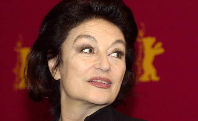 French Cinema Star and Oscar Nominee Anouk Aimée Dies at 92
