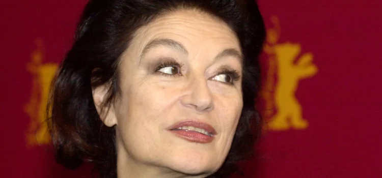 French Cinema Star and Oscar Nominee Anouk Aimée Dies at 92