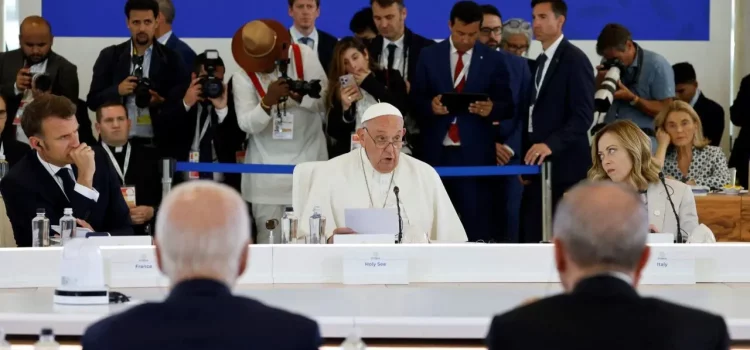 Pope Francis Warns G7 Leaders About the Risks and Responsibilities of Artificial Intelligence