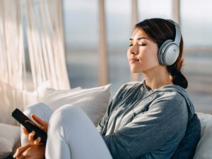 Music Streaming Platforms Adapting Listener Preferences