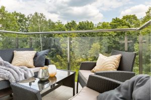 How to Create a Relaxing Balcony Space