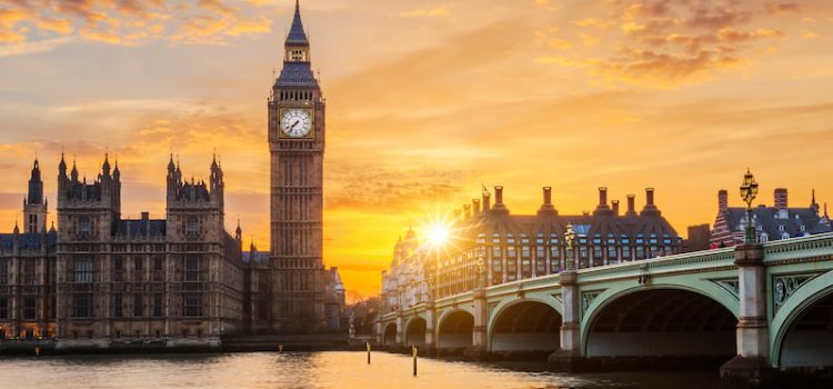 Ultimate UK Bucket List: 10 Stunning Places You Can’t Miss in 2025