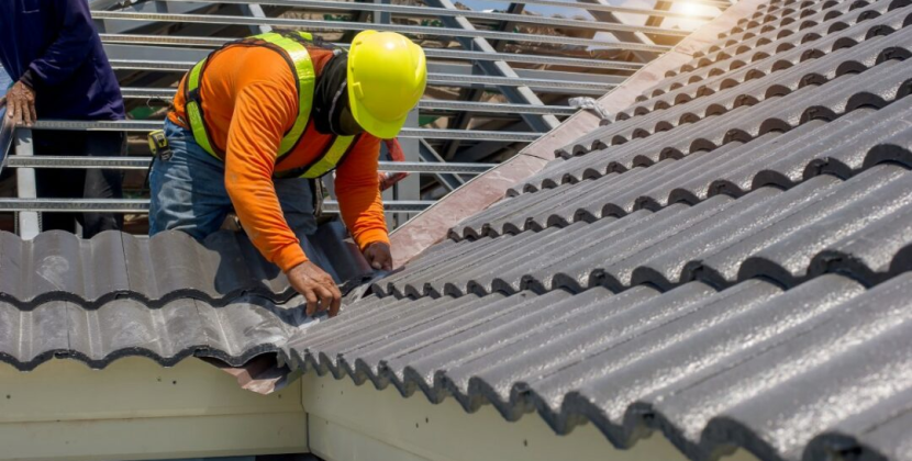When to Replace Your Roof: Signs, Materials & What to Expect